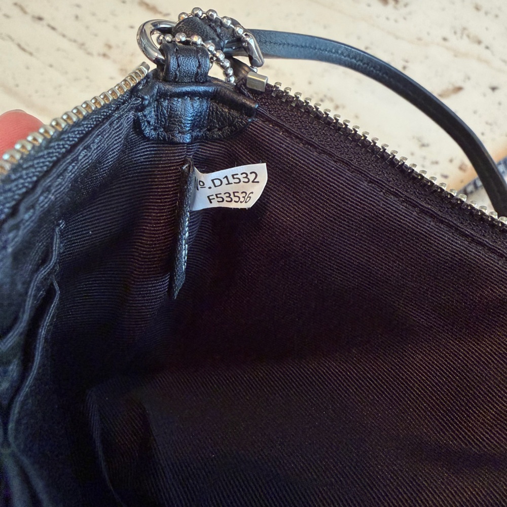 2015 Coach Signature Canvas Corner Zip Wristlet - Black - Picture 7 of 11